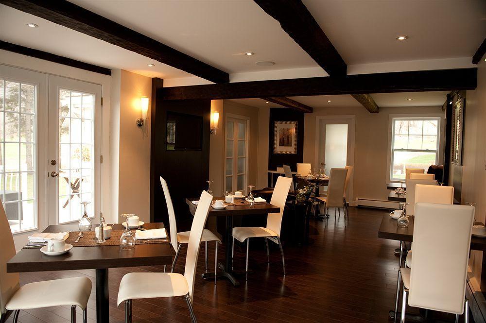 Auberge Sous L'Edredon B&B Saint-Sauveur-des-Monts 外观 照片