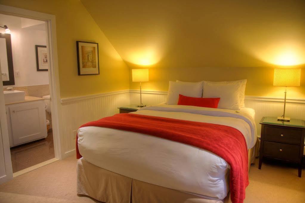 Auberge Sous L'Edredon B&B Saint-Sauveur-des-Monts 外观 照片