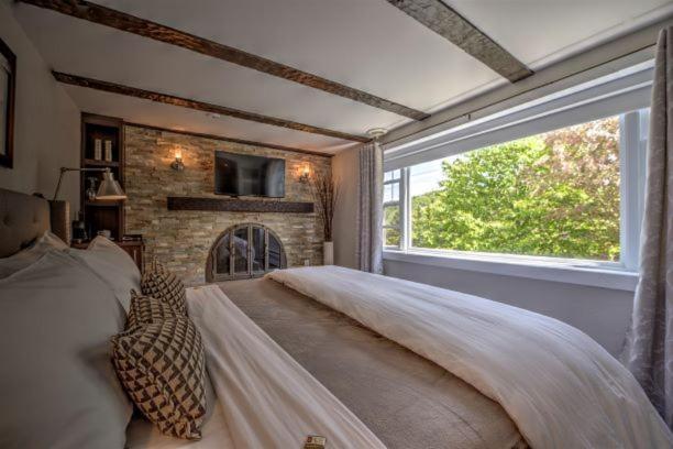 Auberge Sous L'Edredon B&B Saint-Sauveur-des-Monts 外观 照片